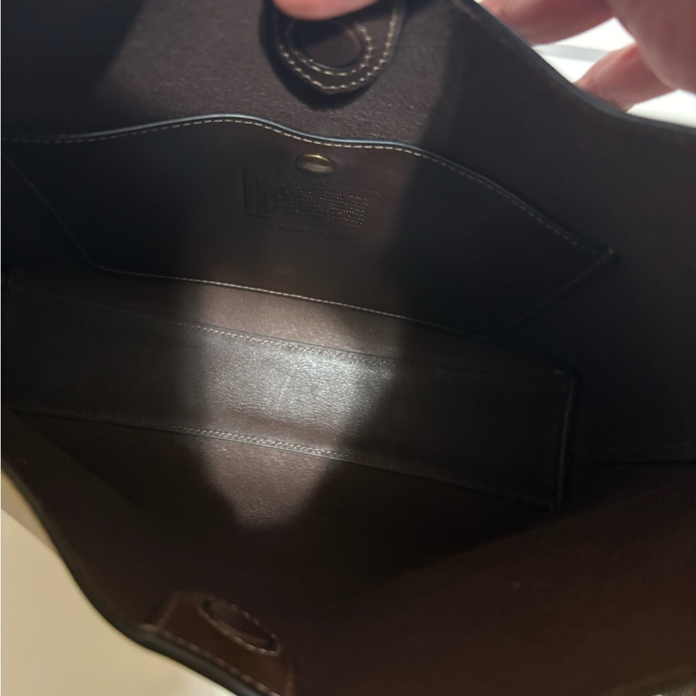 Coach Brooklyn Shoulder Bag 28 Set in Maple - Picture 14 of 15